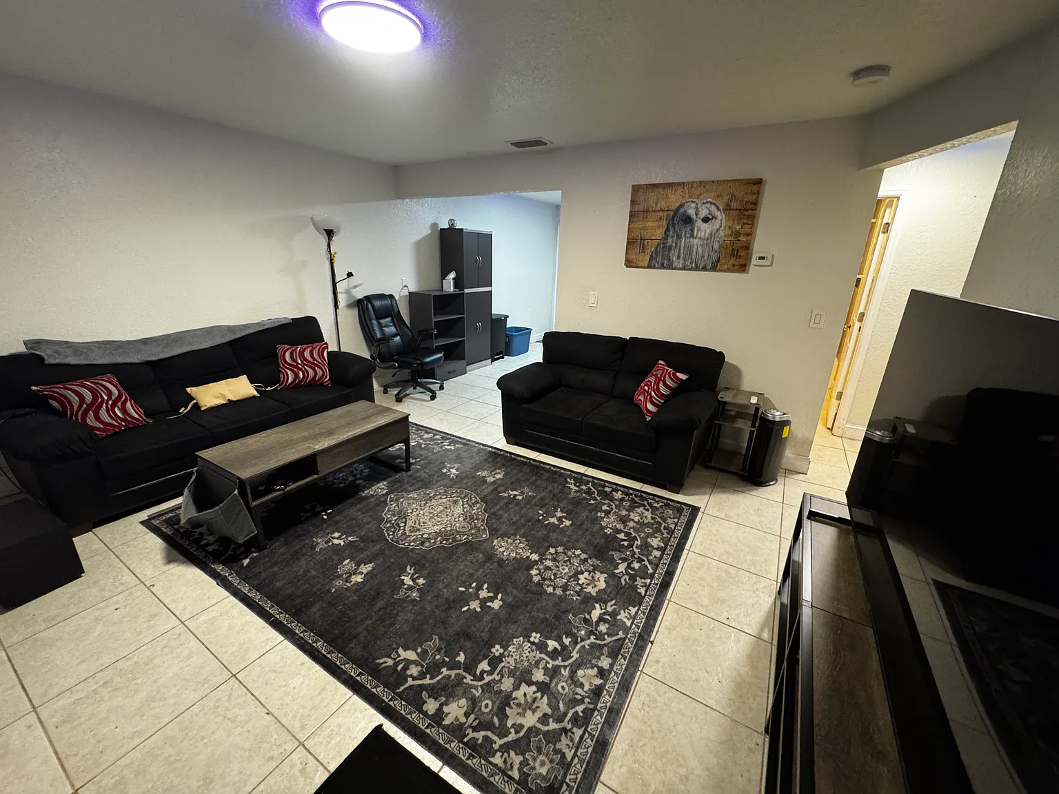 2 bed, 888 sqft, $1,700 — Photo 3