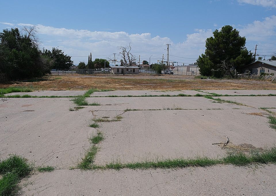 2nd image of 200 Carnes Rd