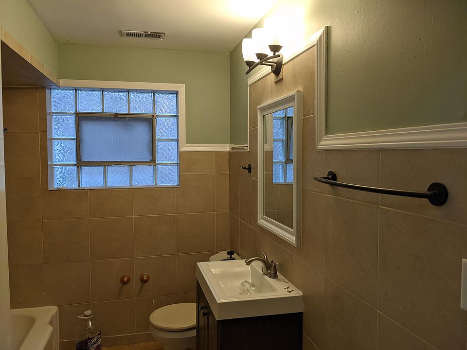 1st image of 3527 S 59th Ct #1