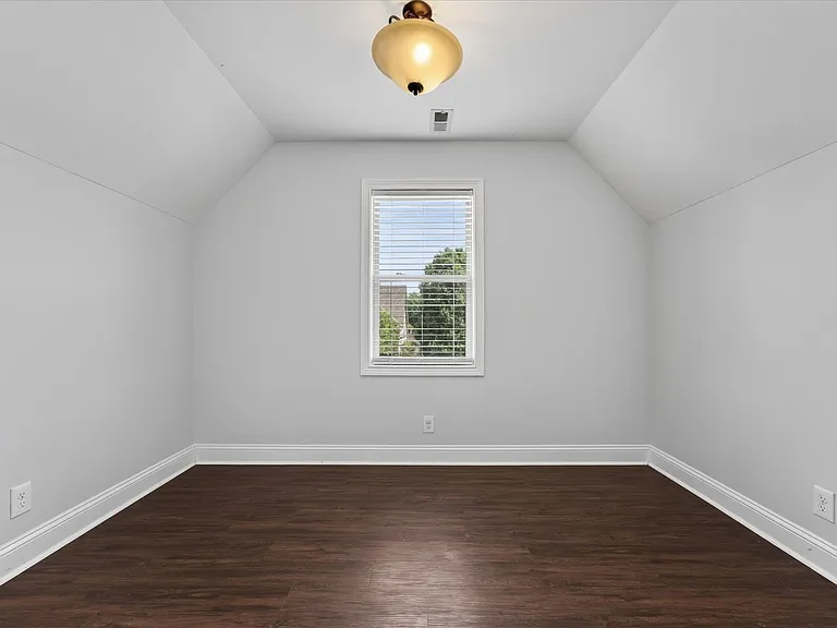3710 Windhaven Ct — Photo 24