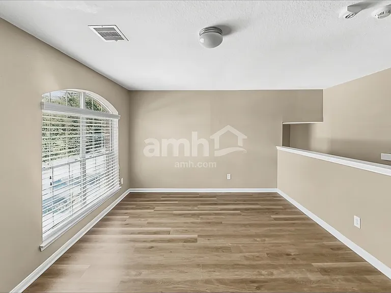1711 Mickle Creek Dr — Photo 9