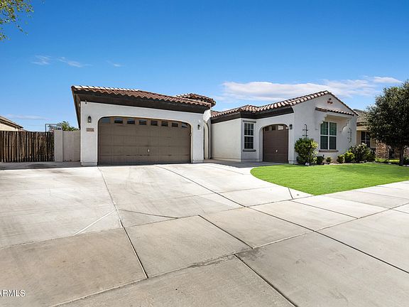 3rd image of 22326 E SENTIERO Drive