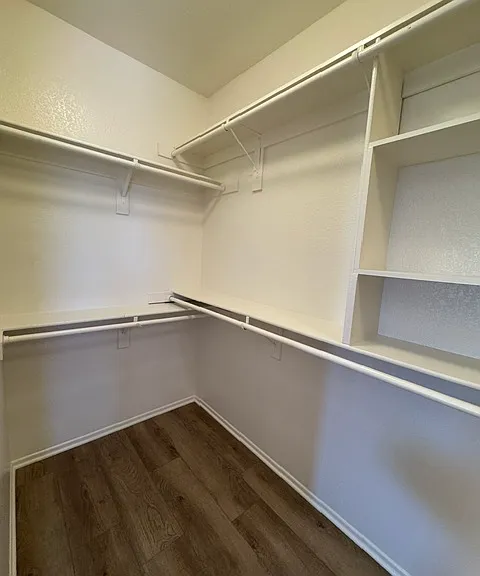 2136 Bowdoin St — Photo 27