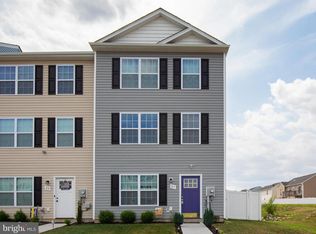 37 Knowledge Ct, Inwood, WV 25428