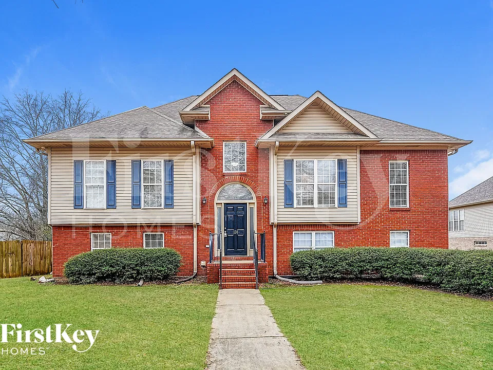 136 Silverstone Ln