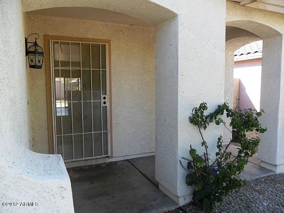 4th image of 2527 W ROMLEY Avenue