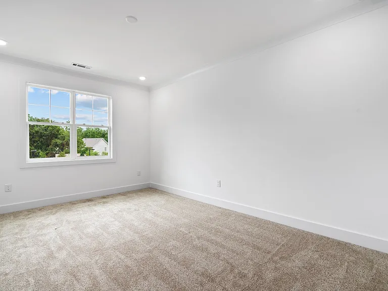 4603 1/2 Malone Ct — Photo 33