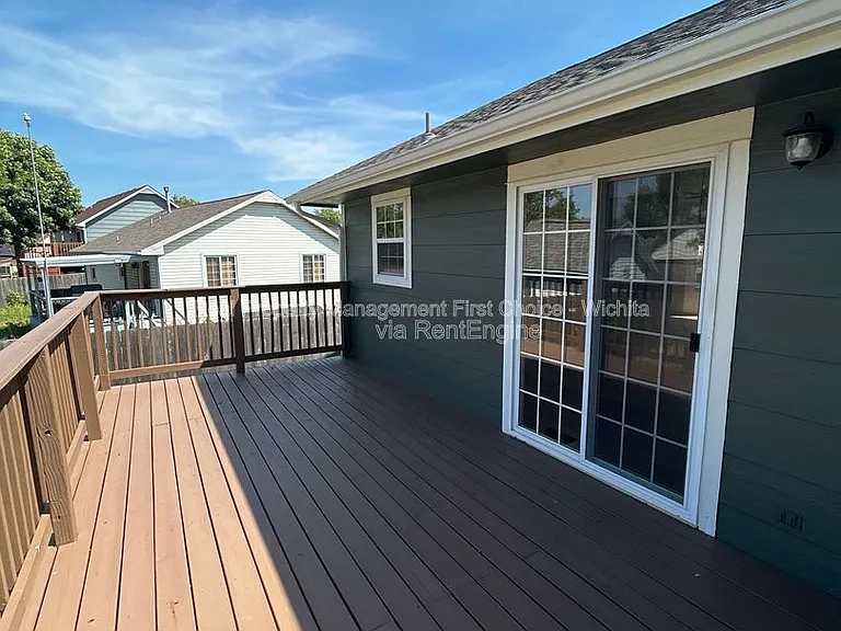 1823 S Shiloh St — Photo 37