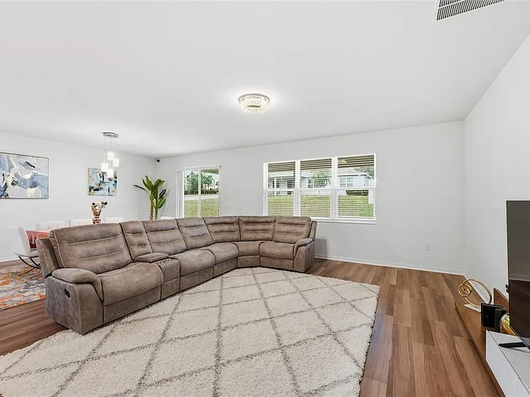 2081 Malbec Ct — Photo 13
