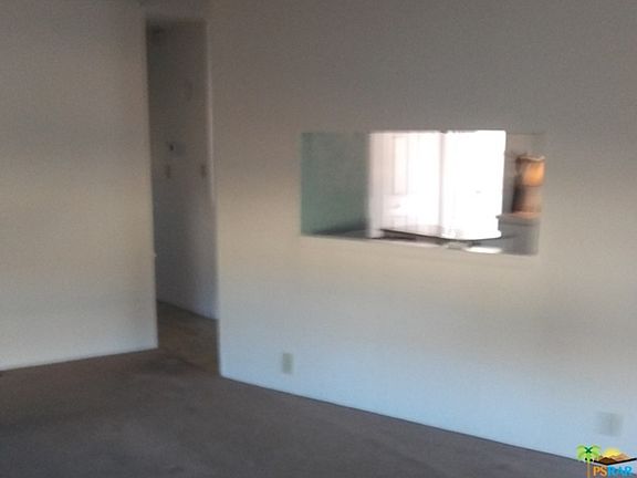 4th image of 7 Oasis Dr S