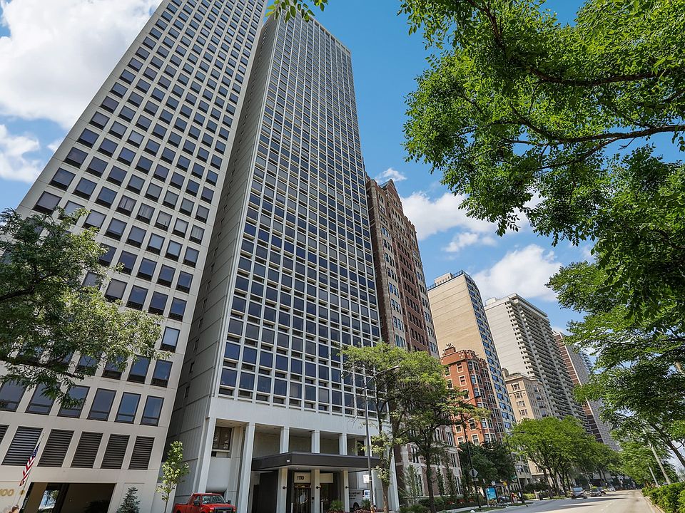1st image of 1110 N Lake Shore Dr APT 4N