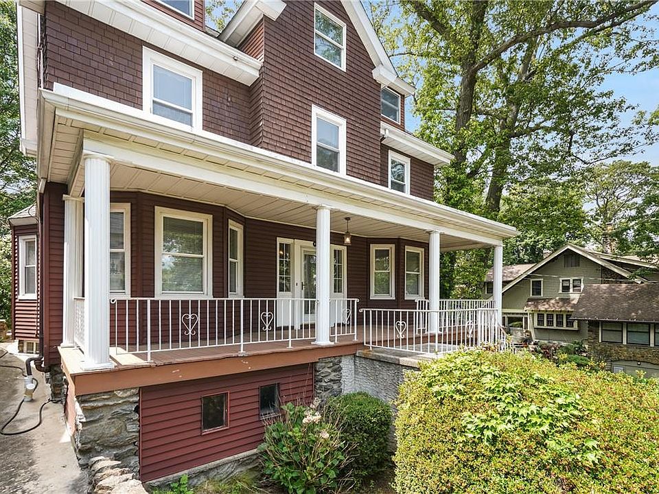 1st image of 21 Rockland Avenue