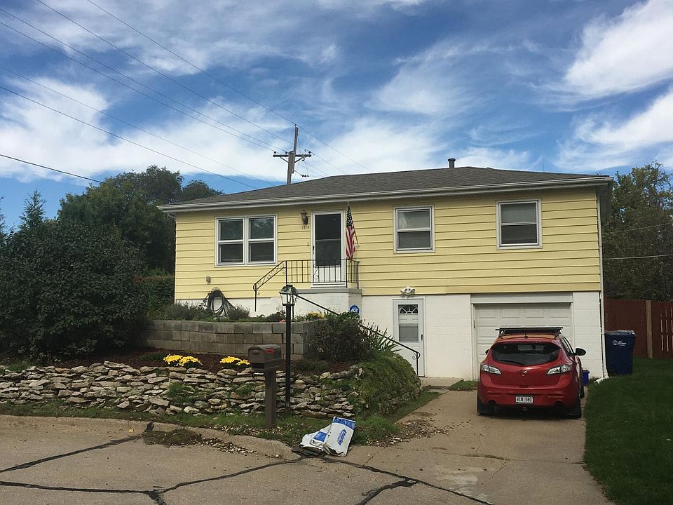 1st image of 1210 W 14th Ave