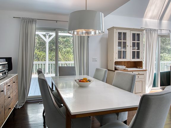 4th image of 691 Sagg Rd