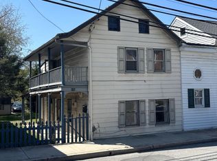 159 S 4th St, Chambersburg, PA 17201