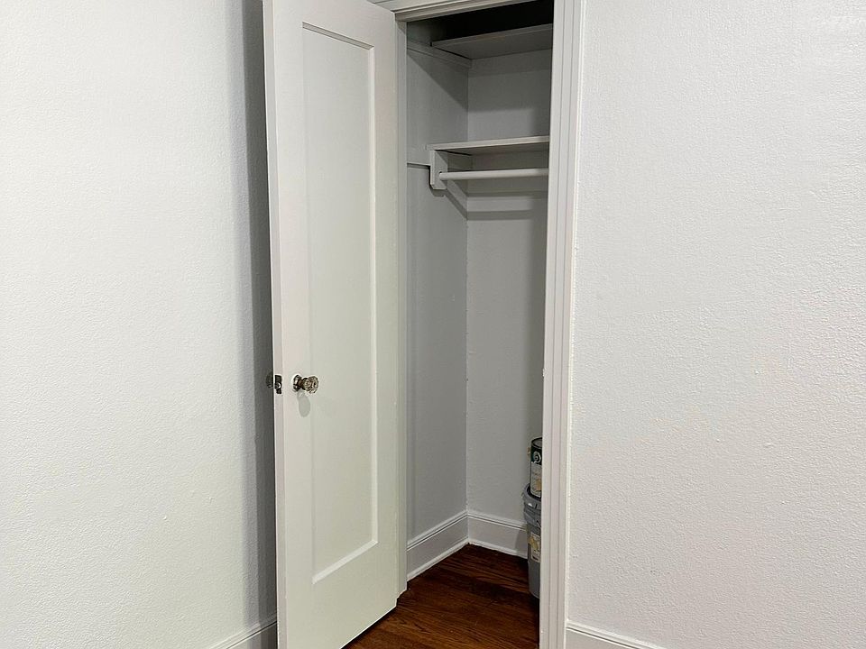 Unit B - Coat Closet