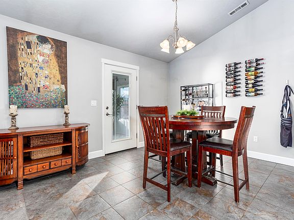 5th image of 6110 Juneberry Dr