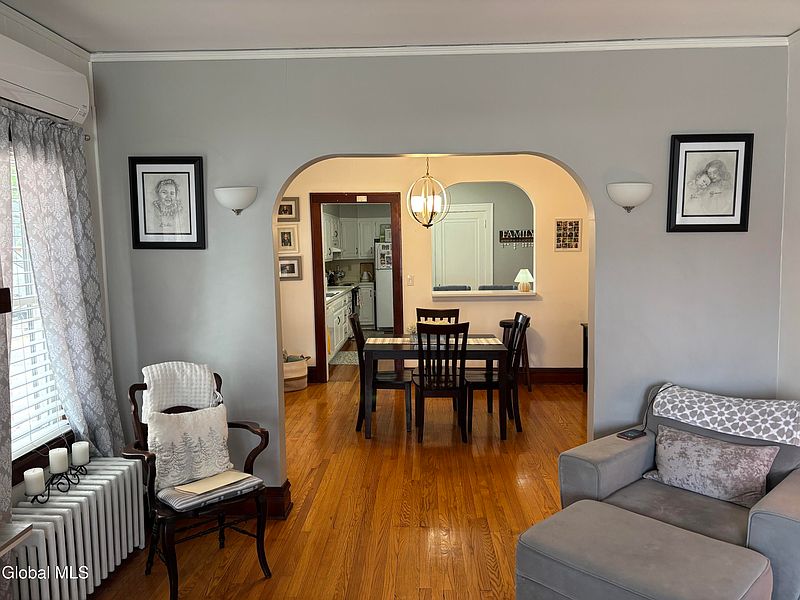 5th image of 1604 Washington Avenue