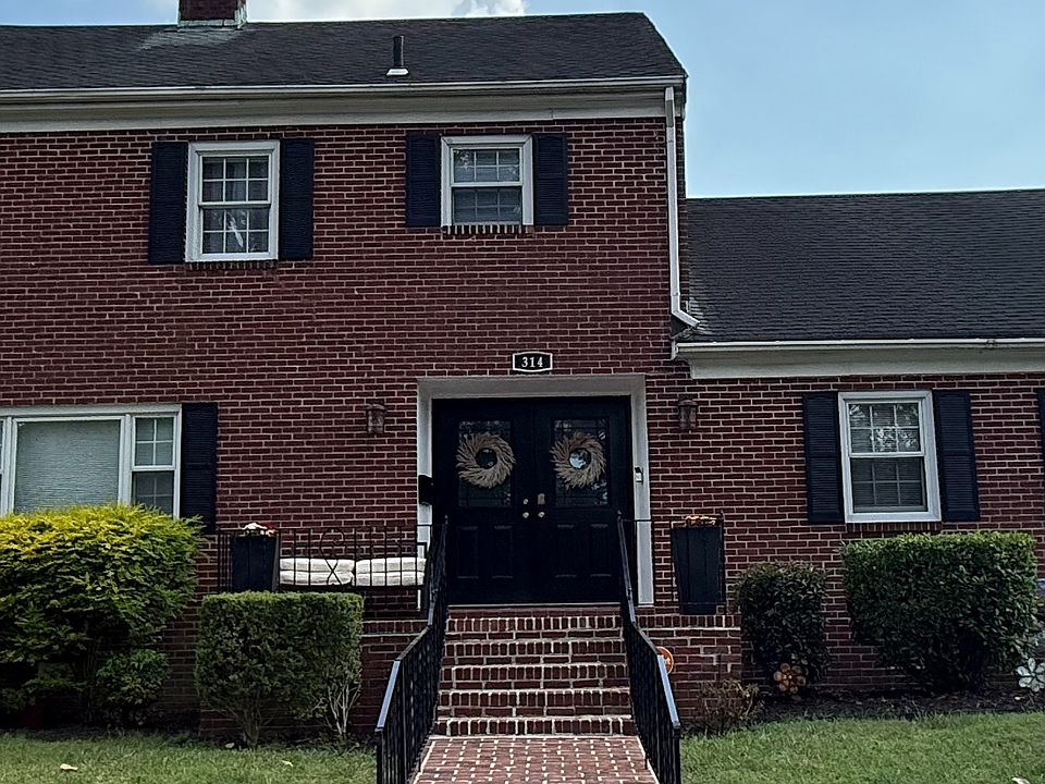 1st image of 314 West Rd