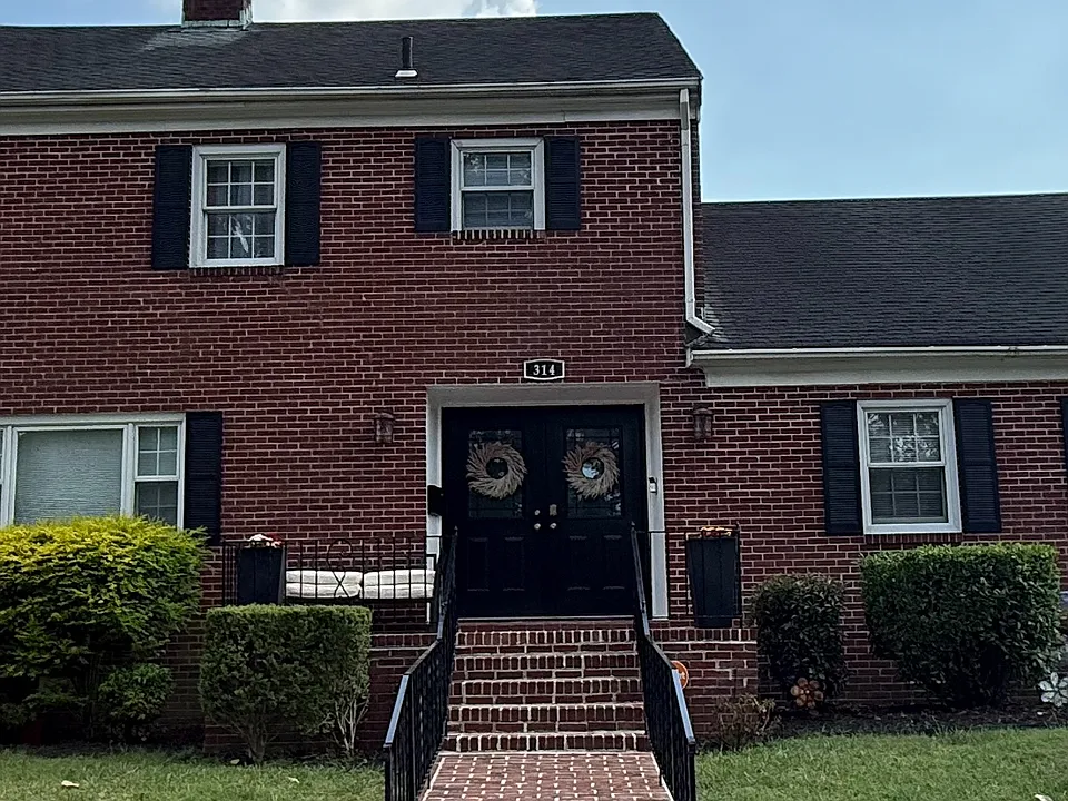 314 West Rd