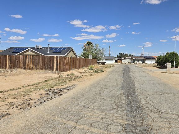 5th image of Dogwood Avenue Near Hickory Dr