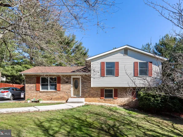 1043 Fowler Rd, Westminster, MD 21157