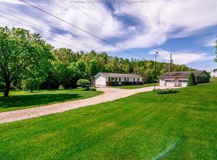 611 Angel Ridge Rd, Ripley, WV 25271