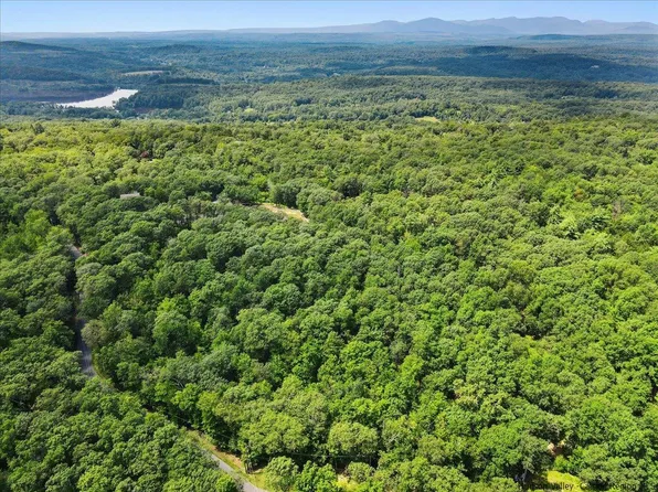 46 Carney Road, Esopus, NY