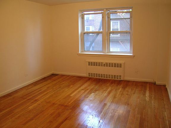4th image of 12325 82nd Ave APT 5E