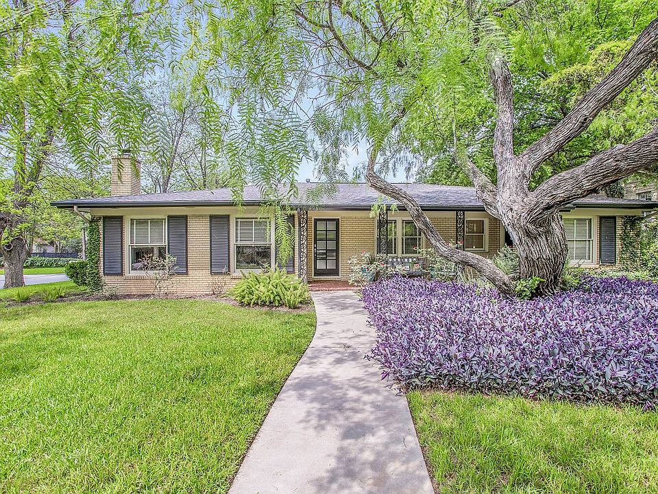 1st image of 203 E Hermosa Dr