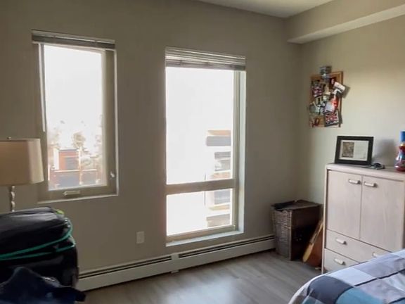 2nd image of 1410 S 11th Ave SE #408