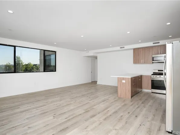 5923 Laurel Canyon Blvd #200, Valley Village, CA 91607