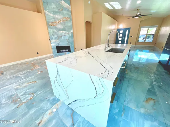 8709 E Gail Rd, Scottsdale, AZ 85260