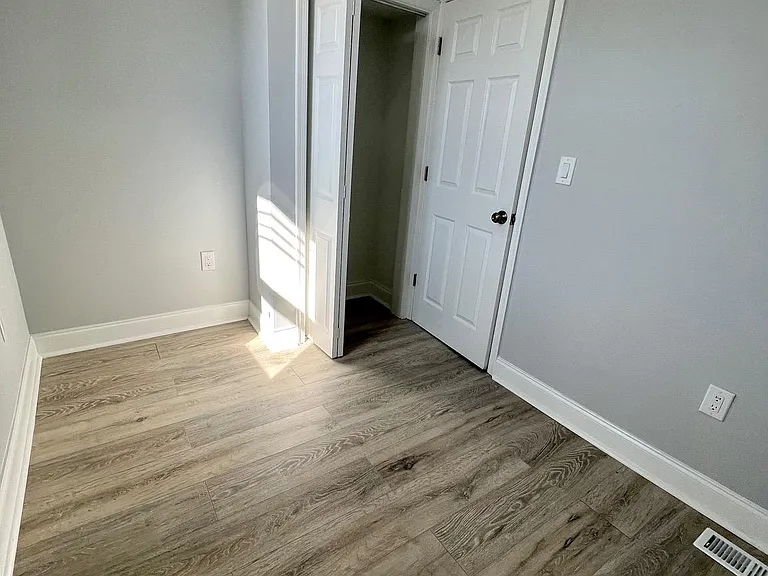 5744 Delancey St — Photo 12
