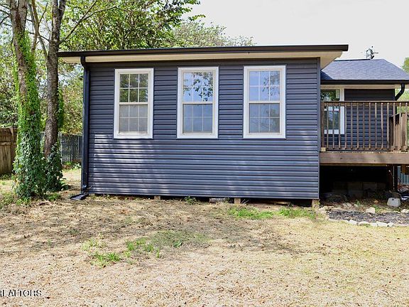 2nd image of 6916 Wilson Dr