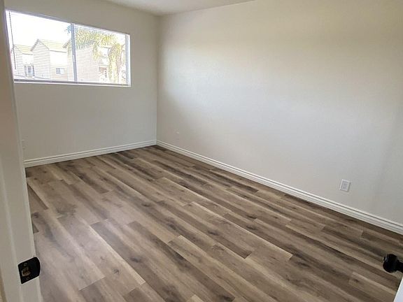 5th image of 244 50th St APT 15