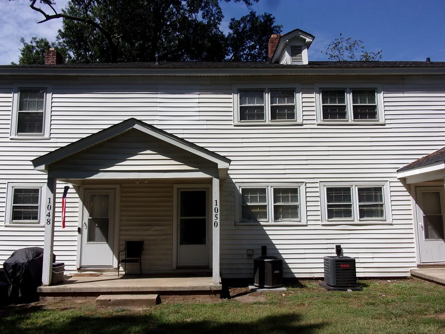 2 Bedroom 1 1/2 Bath Townhome Walking Distance to Winthrop University — Photo 2