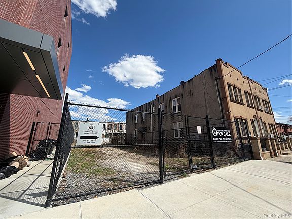 4th image of 465 Cleveland Street