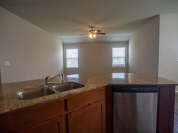 4th image of 2301 Hickory Wood Ave #1