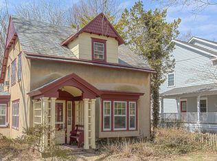 35 Rector St, Metuchen, NJ 08840