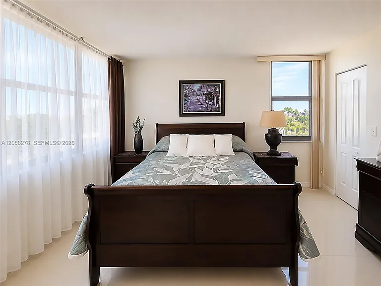 2401 S Ocean Dr #1007 — Photo 25