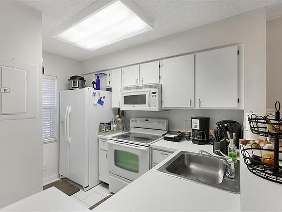 2nd image of 2230 N Cypress Bend Dr APT 209