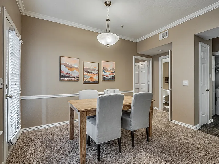 Creighton - 2 Bed / 2 Bath - 1,132 Sq.Ft.