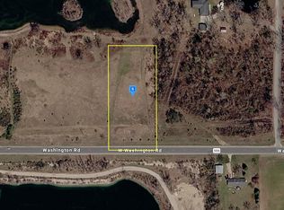 8296 W Washington Rd, Sumner, MI 48889