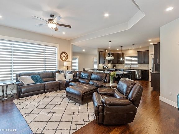 2nd image of 355 Radcliffe Dr