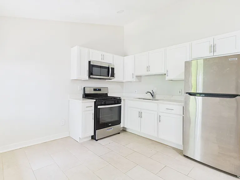 Forest Square Apartments — Photo 50