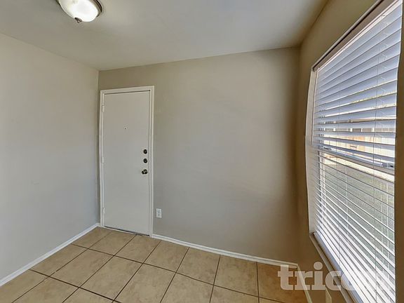 4th image of 12844 Edgewood Park Dr