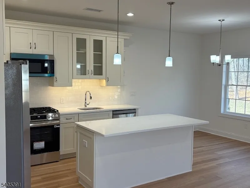 2 bed, 2.5 bath, 1775 sqft, $2,850 — Photo 2