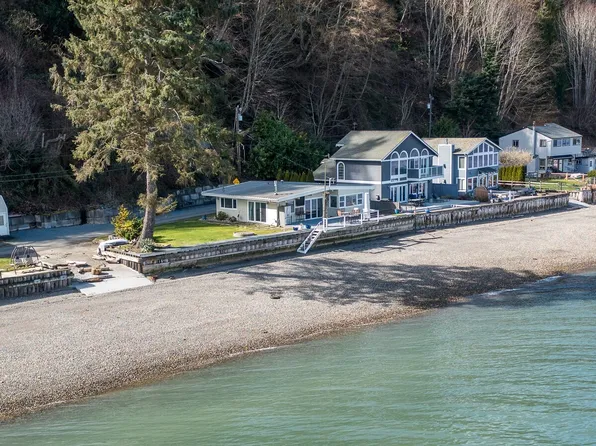 3187 Shoreline Drive, Camano Island, WA 98282