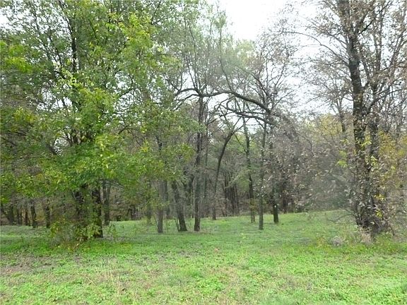 2nd image of 2623 Creekwood Dr